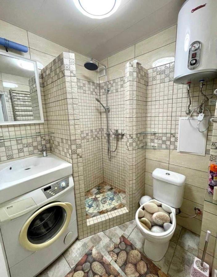 Квартира На Сегедской.Пляж Дельфин.Клиника Филатова Apartment Odessa Ngoại thất bức ảnh